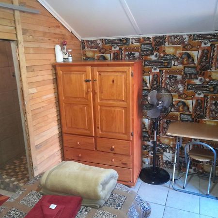 1322 Backpackers International Pansiyon Pretoria-Noord Dış mekan fotoğraf