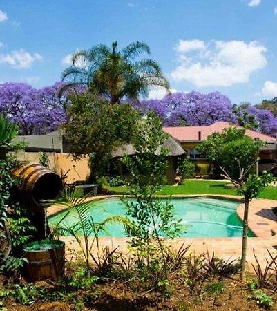 1322 Backpackers International Pansiyon Pretoria-Noord Dış mekan fotoğraf