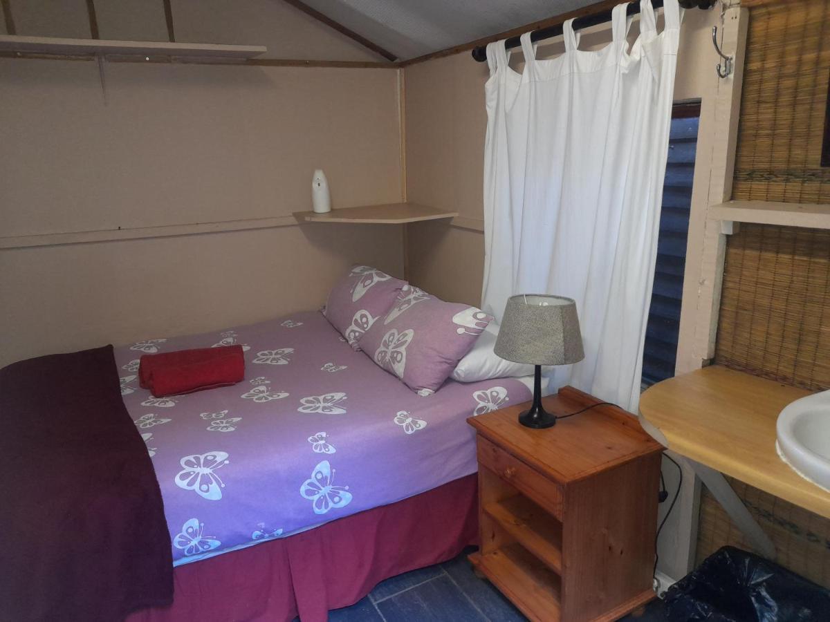1322 Backpackers International Pansiyon Pretoria-Noord Dış mekan fotoğraf