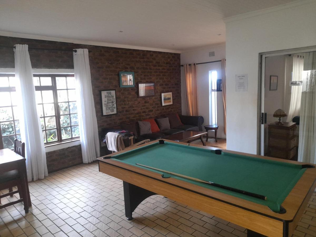 1322 Backpackers International Pansiyon Pretoria-Noord Dış mekan fotoğraf
