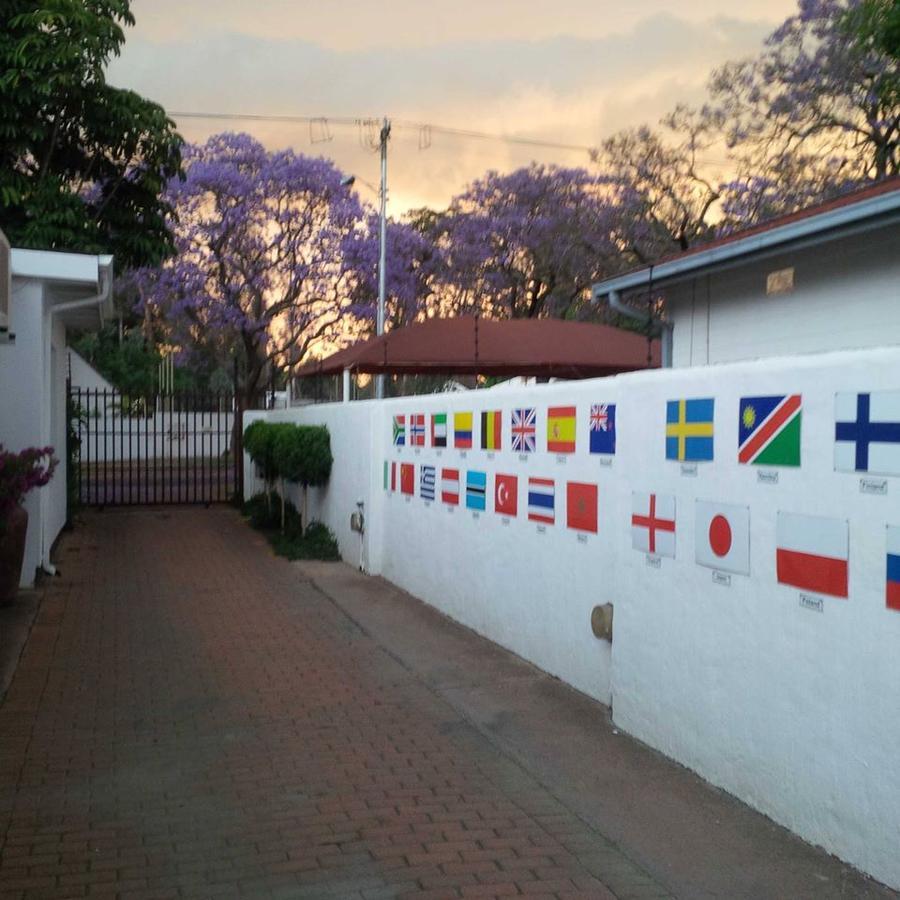 1322 Backpackers International Pansiyon Pretoria-Noord Dış mekan fotoğraf